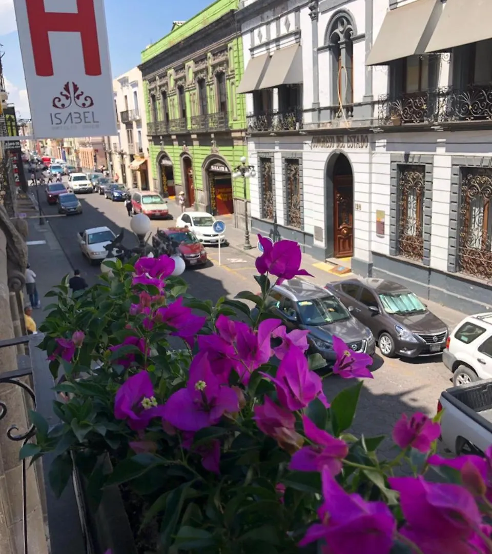 Hotel Isabel Puebla 4*,